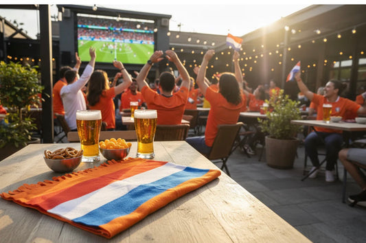Oranje fleece kleed met NL vlag